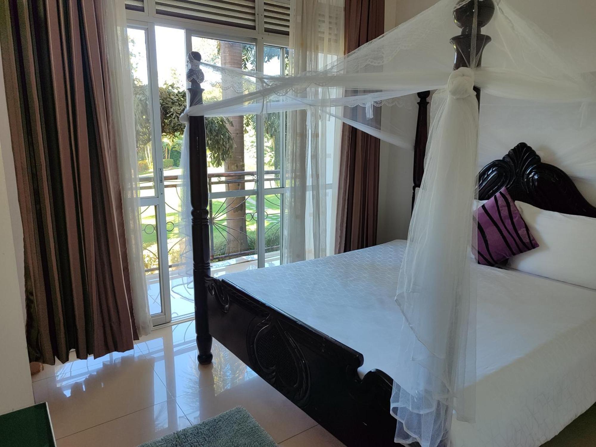 Garden Courts Hotel Masaka المظهر الخارجي الصورة