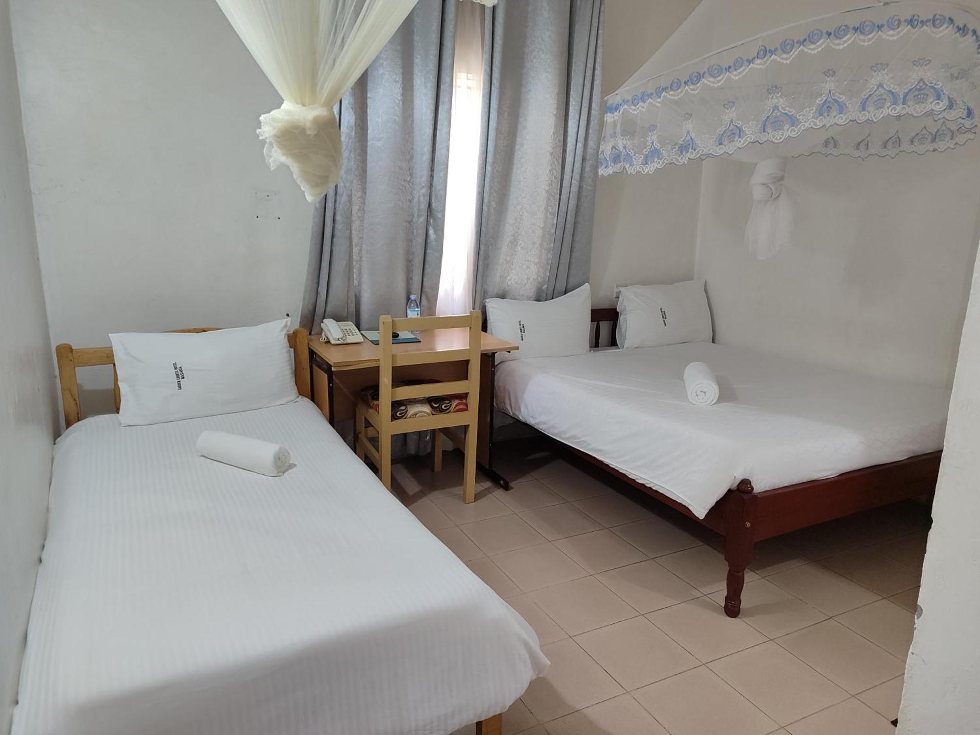 Garden Courts Hotel Masaka المظهر الخارجي الصورة